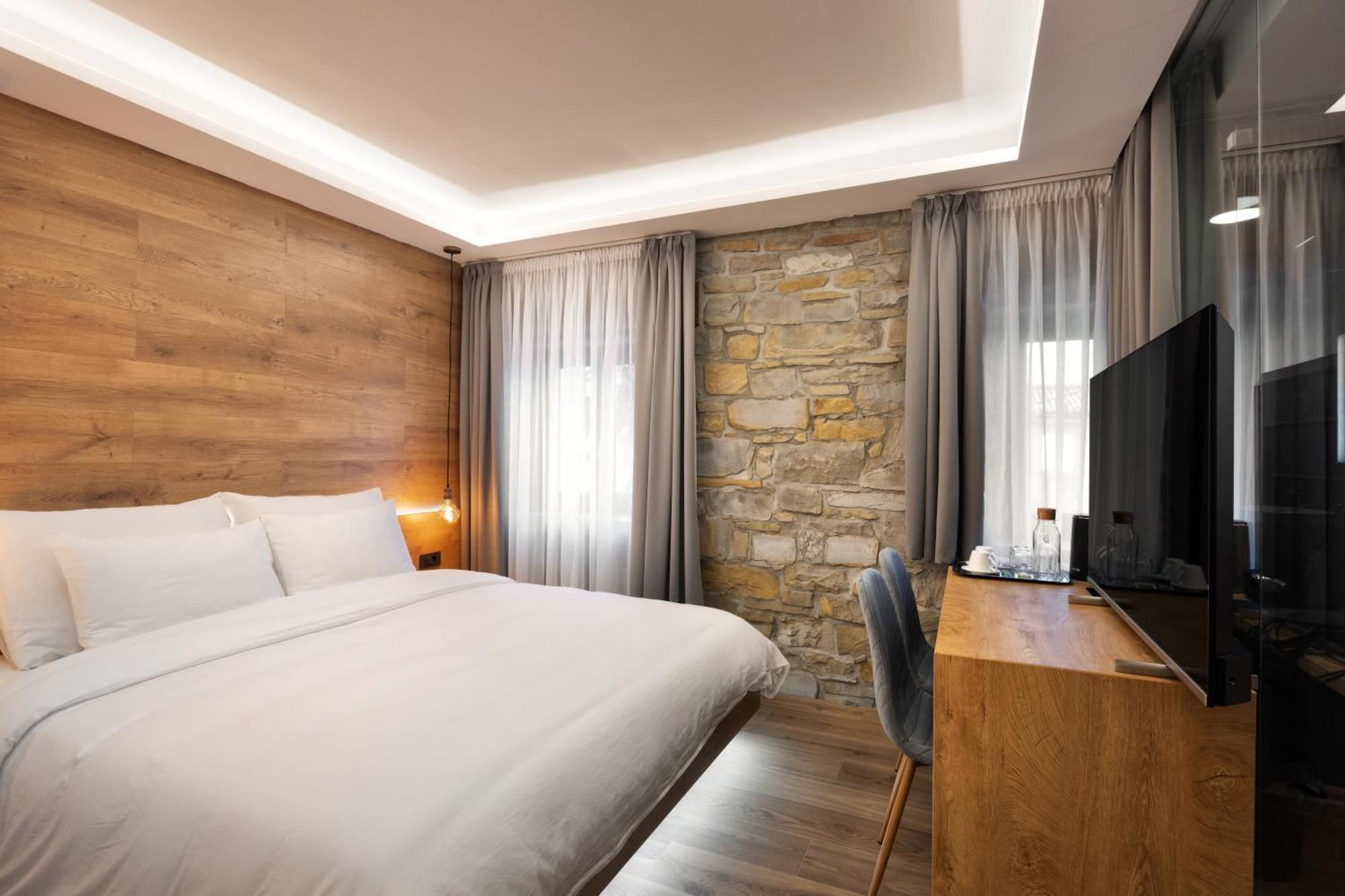 Stok - Rooms, Wine & Restaurant - Marezige, โคเปร์ ภายนอก รูปภาพ